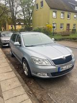 Skoda Octavia 1.4 TSI Elegance Combi Elegance - Skoda Octavia aus 2011: Elegance
