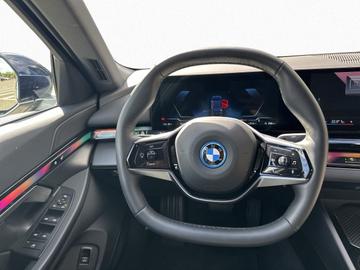 2023 BMW I5 — миниатюра 15