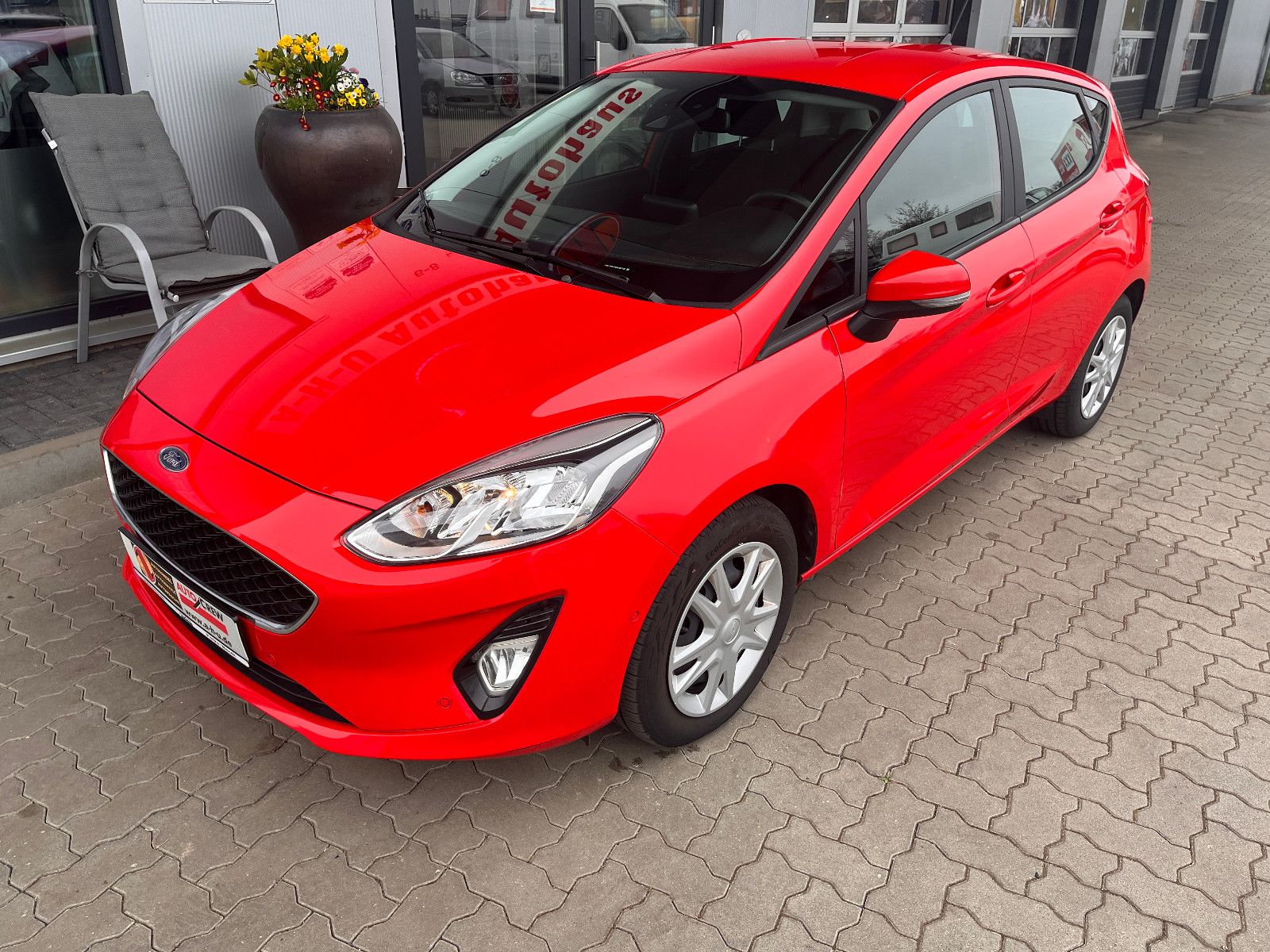 Fahrzeugabbildung Ford Fiesta Cool & Connect Navi/Sitzh./Parkpilot