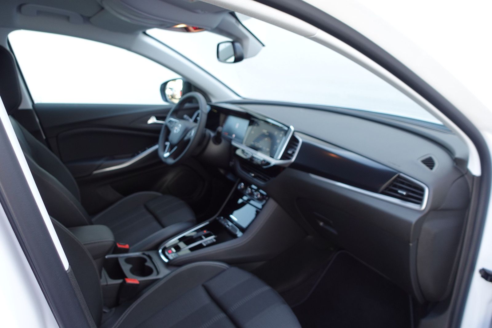 Fahrzeugabbildung Opel Grandland GS 1.2T AUTOMATIK,Matrix,Navi,Kamera