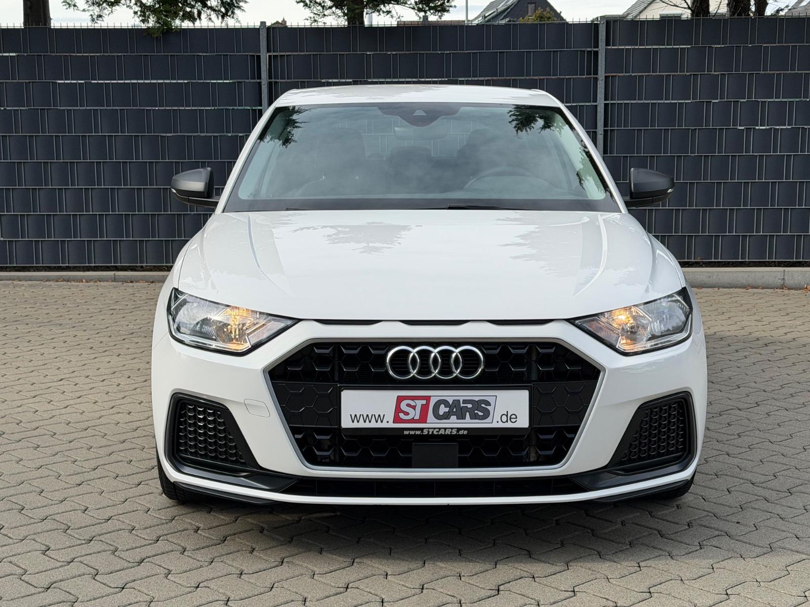 Audi A1 Sportback TFSI advanced Sitzheizung PDC Carpl
