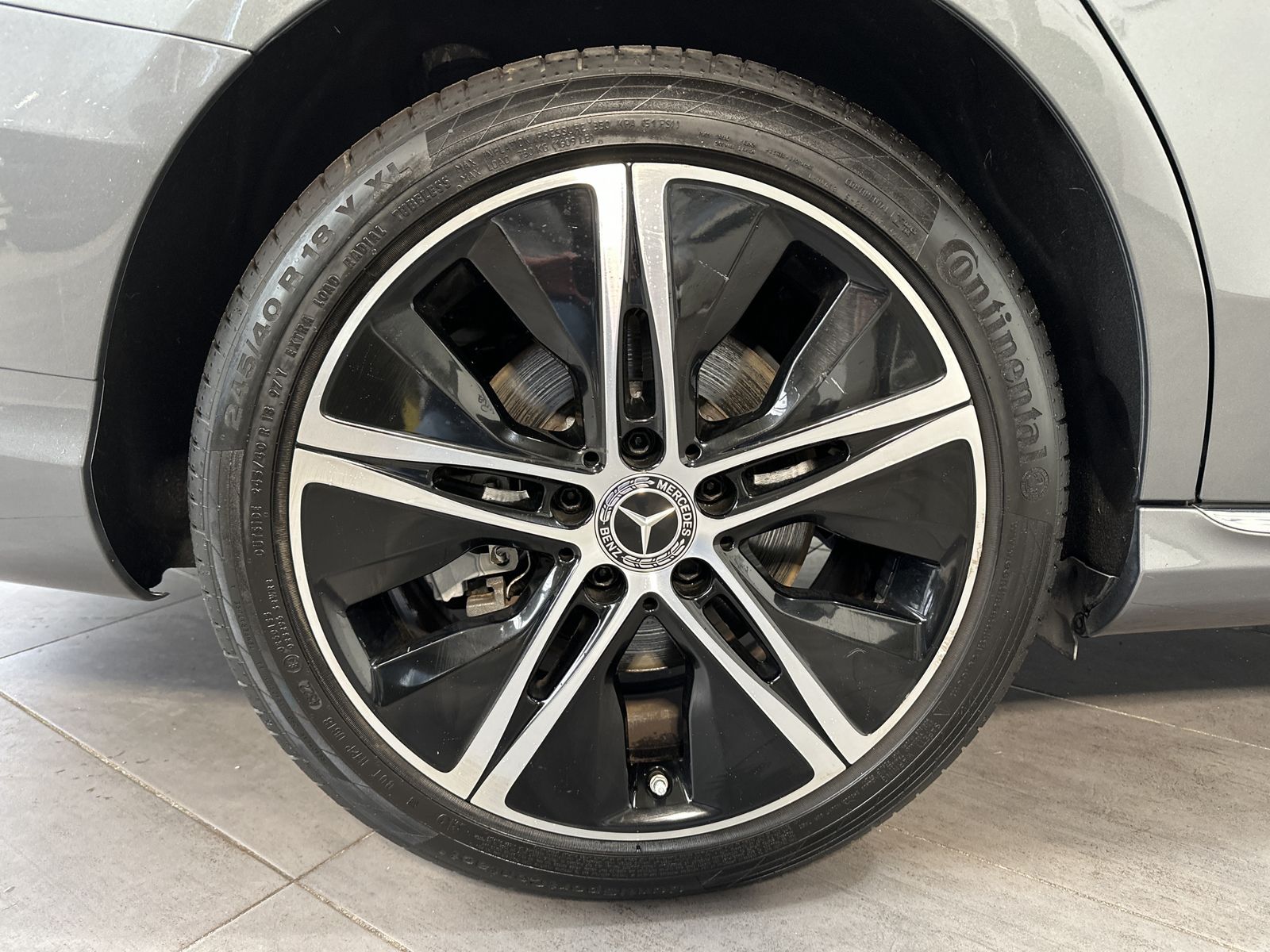 Fahrzeugabbildung Mercedes-Benz C 300 T Avantgarde NAV+LED+PANORAMA+18ZO+KAMERA