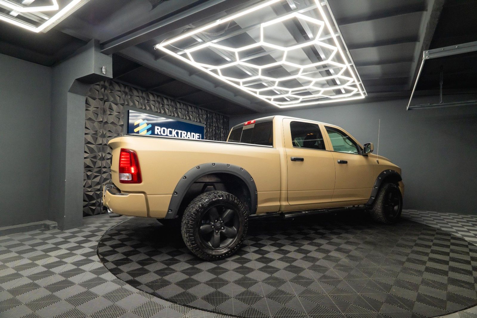 Fahrzeugabbildung Dodge RAM 5.7 V8 HEMI 4x4 OFFROAD RAPTOR LONGBED 19%