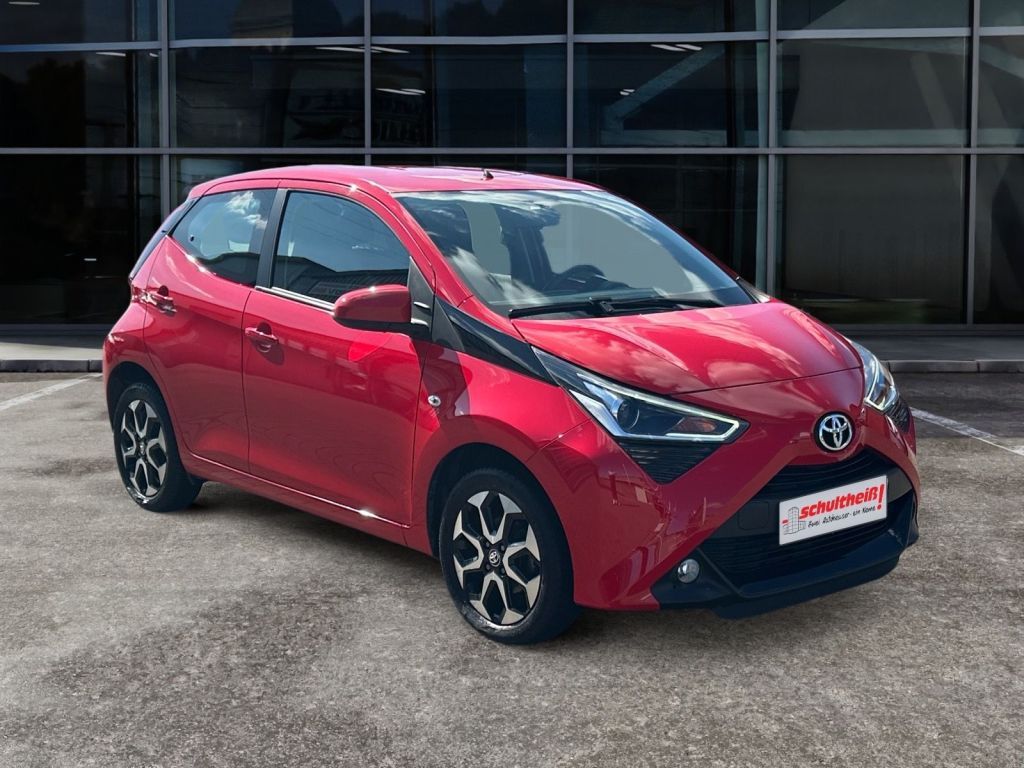 Fahrzeugabbildung Toyota Aygo x-play club