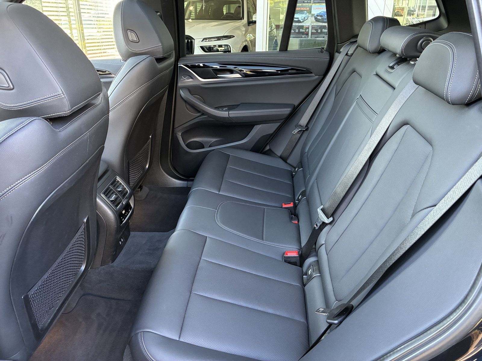 BMW iX3 Panorama ACC M-Sport HeadUp Memory foto 13