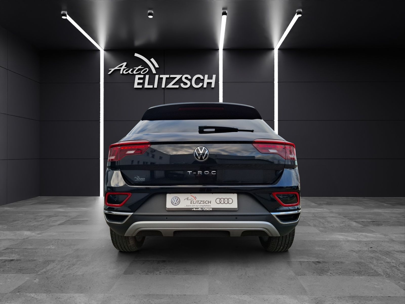 Fahrzeugabbildung Volkswagen T-Roc TSI Style DSG LED Navi AID ACC Park-Assist