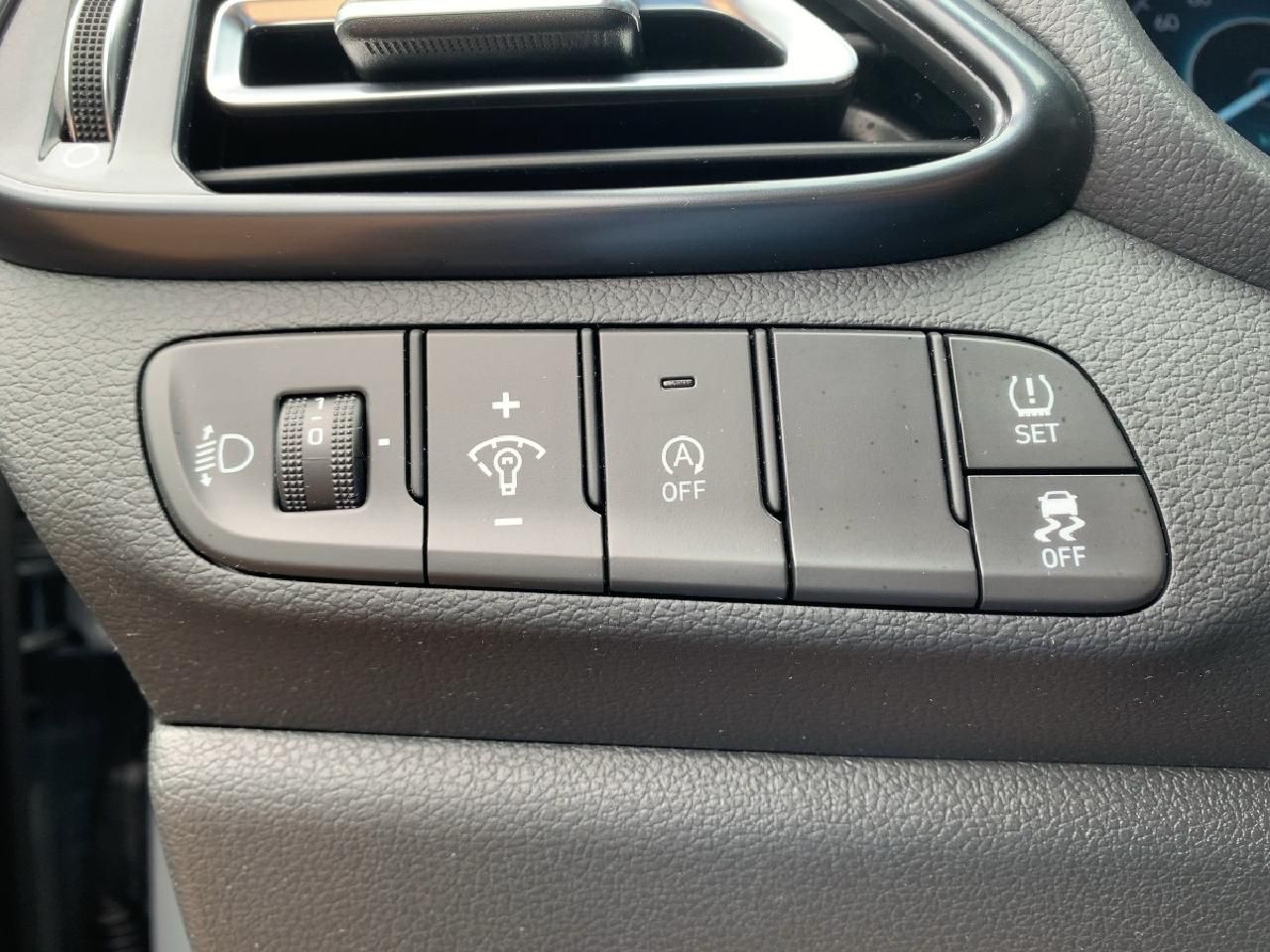Fahrzeugabbildung Hyundai i30 N Line Mild-Hybrid + Sitz-Paket*