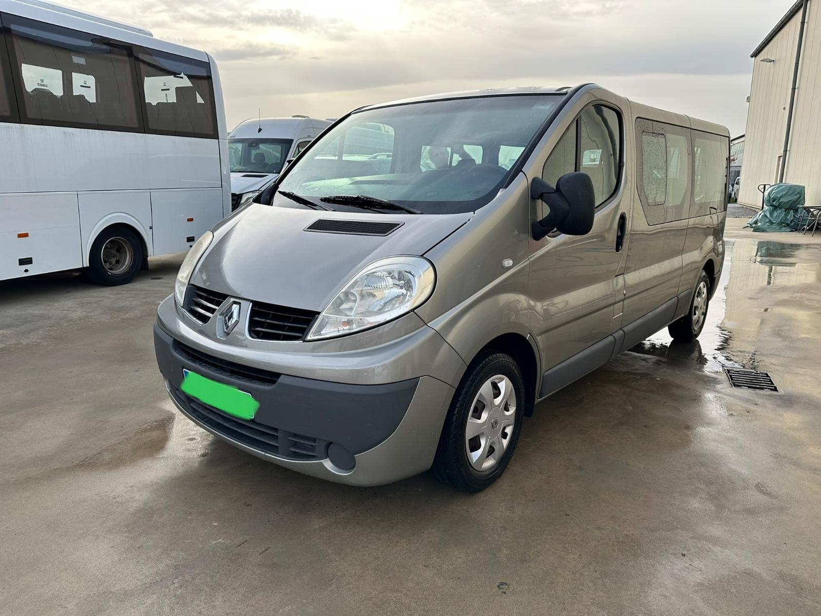Renault Trafic 9 Sitze Klima