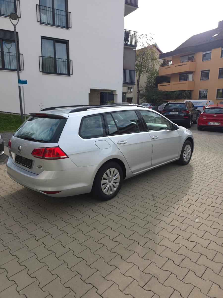 Volkswagen Golf 2014 — interior