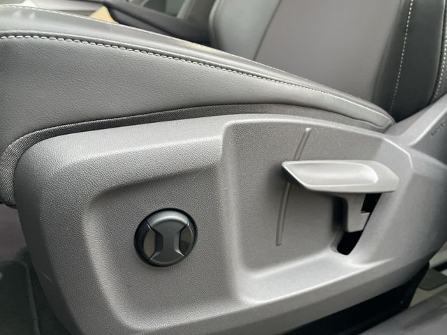 T7 Multivan Taxi 2.0 TDI DSG lang Kamera/ACC/Nav