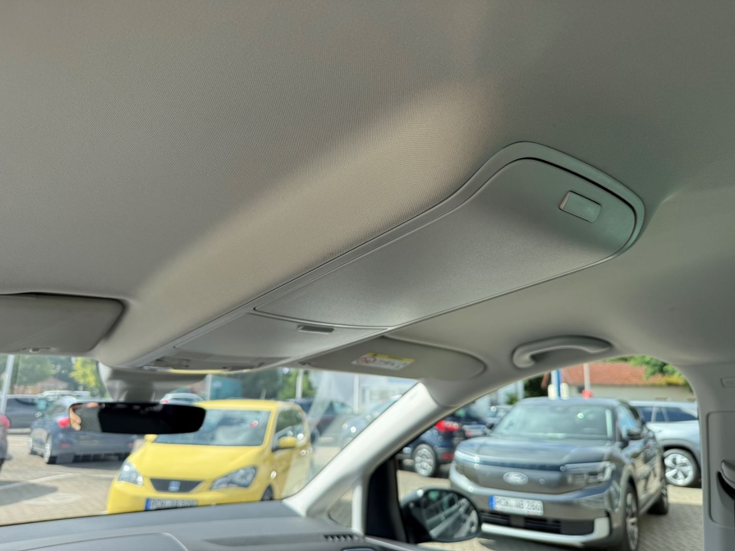 Fahrzeugabbildung Volkswagen Sharan Active Comfortline ACC SHZ Navi Dynau Bi-