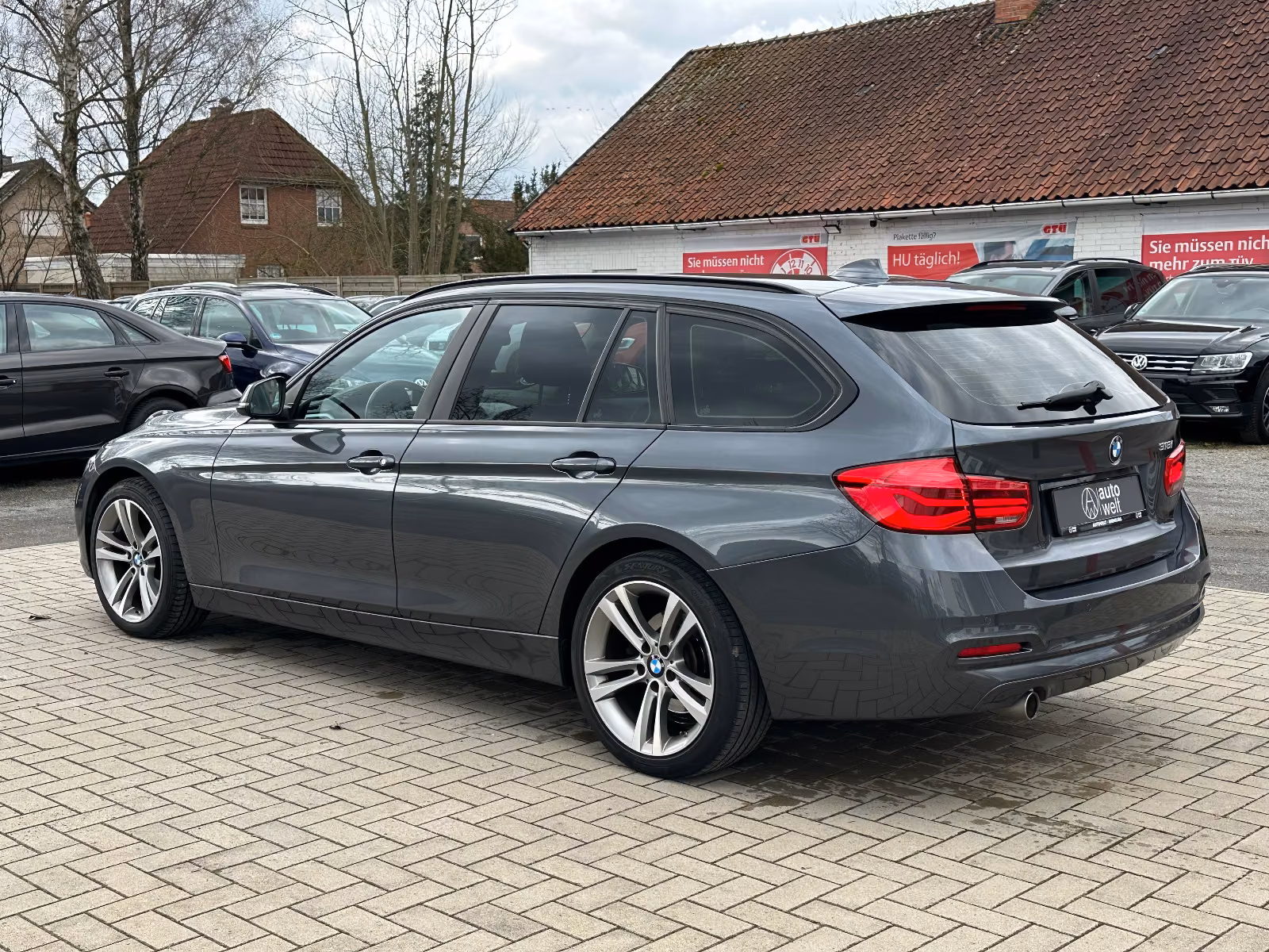 BMW 318i Touring, Aut., LED, Leder, TÜV neu