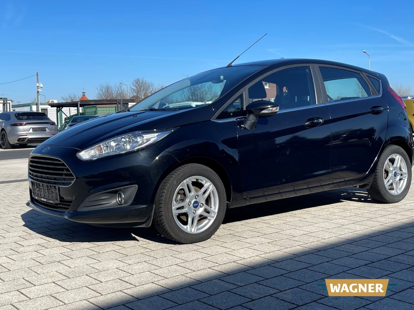 Fahrzeugabbildung Ford Fiesta Titanium 1.0 EcoBoost Sitzheizung