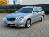 Mercedes-Benz E 220T CDI Avantgarde Navi SHZ AHK Alus PDC TÜV - gebrauchte Mercedes-Benz E 220 aus dem Jahr 2008