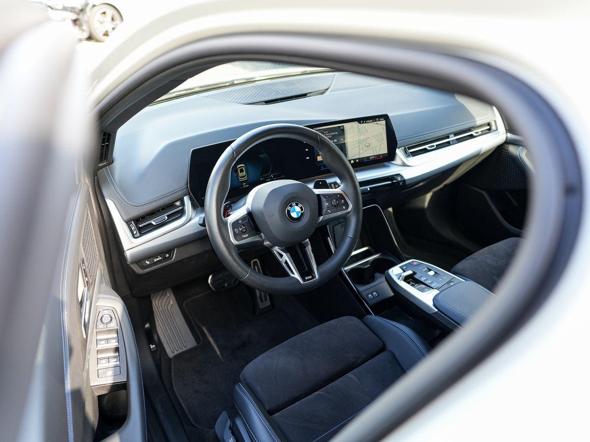 BMW 218i Active Tourer M-Sport AHK AdLED PANO KoZg