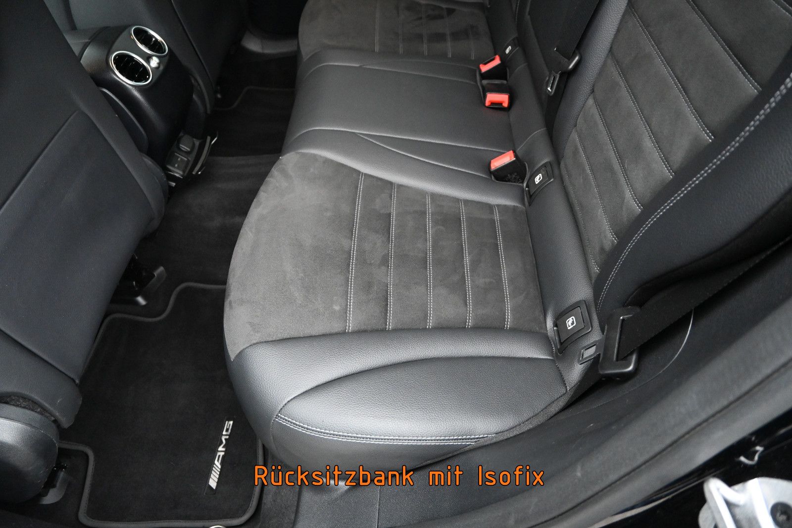 Fahrzeugabbildung Mercedes-Benz GLC 220 d 4MAT. AMG LINE °ACC°AHK°STANDHEIZ°MEMO