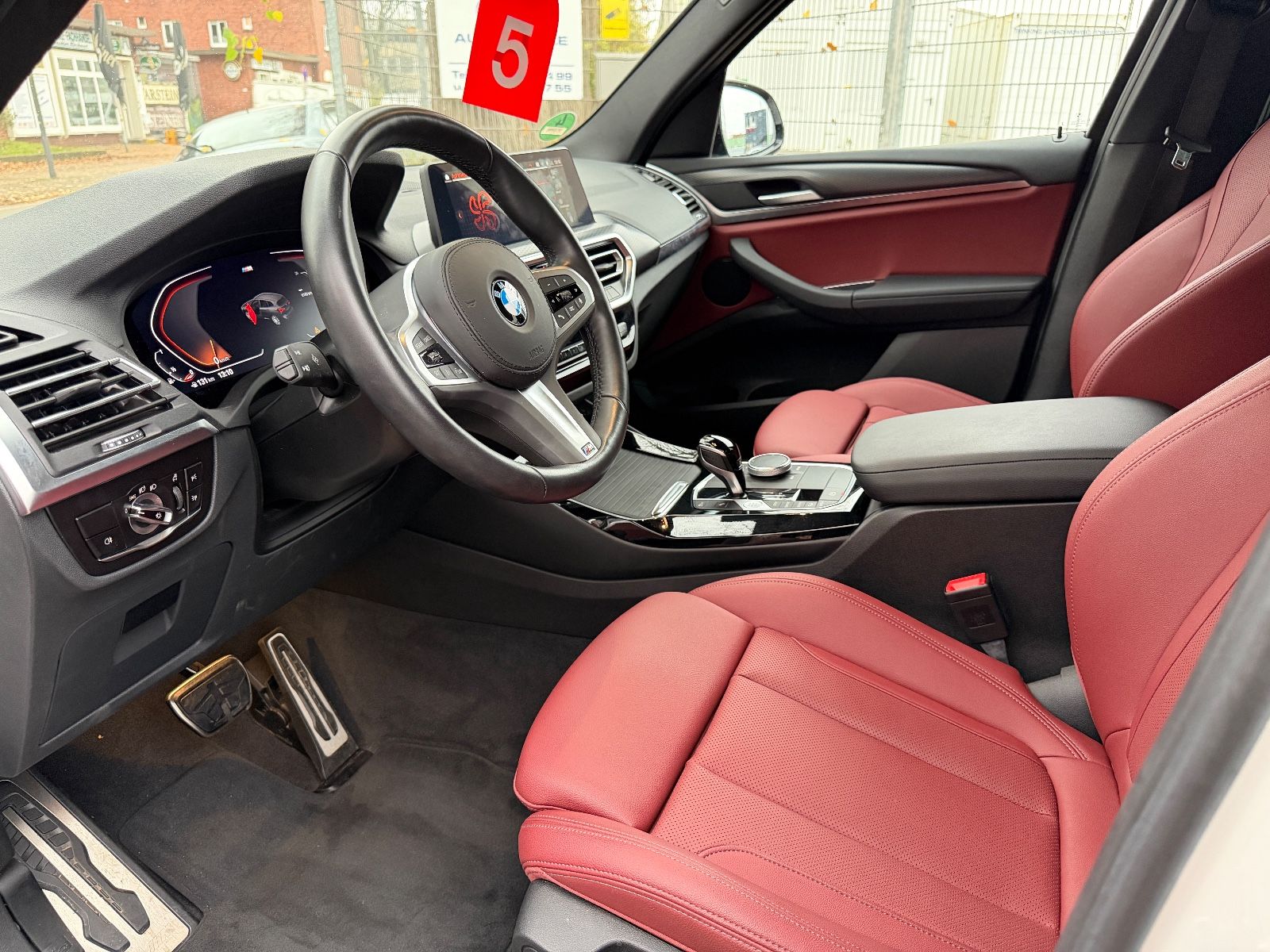 Fahrzeugabbildung BMW X3 xDrive 20i M Sport*LED*ROT*KAMERA*NAVI*SPORT