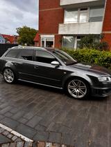 Audi RS4 B7 Bedi/BN-Pipes/Billstein Zustand super - gebrauchte Audi RS4 aus dem Jahr 2007