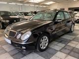 Mercedes-Benz E 320 AVANTGARDE Aut., Pano, Leder, 2.Hd - Mercedes-Benz E 320 mit Benzin-Antrieb