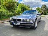 BMW 750i E38, HU+H Neu, kein Rost, kein Re... - BMW 750: E38