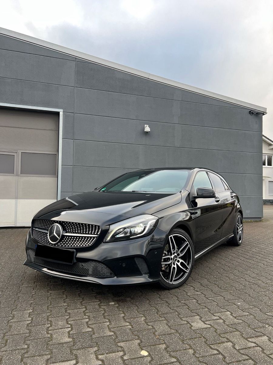 MERCEDES-BENZ Mercedes Benz AKlasse A220 W176 4Matic.Pan...
