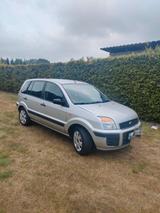 Ford Fusion nur 117600 KM, AHK - Ford Fusion: For