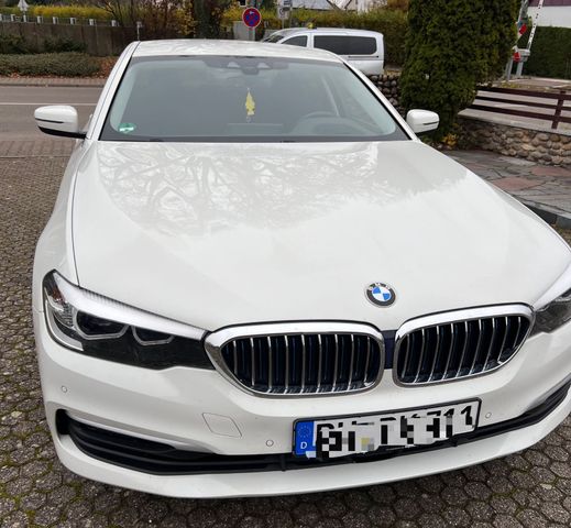 BMW   530e G30 iPerformance mit 6Mon. Garantie