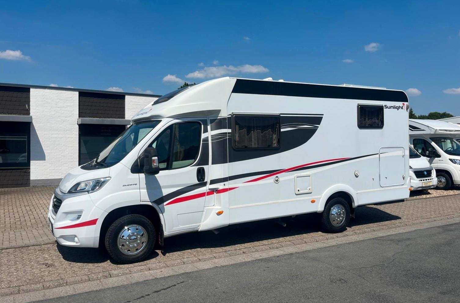 Sunlight T 66 - Einzelbetten - auto.Sat/TV - Solar -