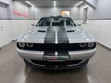 Dodge Challenger 3.6 V6 SXT PLUS/Schiebedach/Memor/R20 - silberne Dodge Challenger