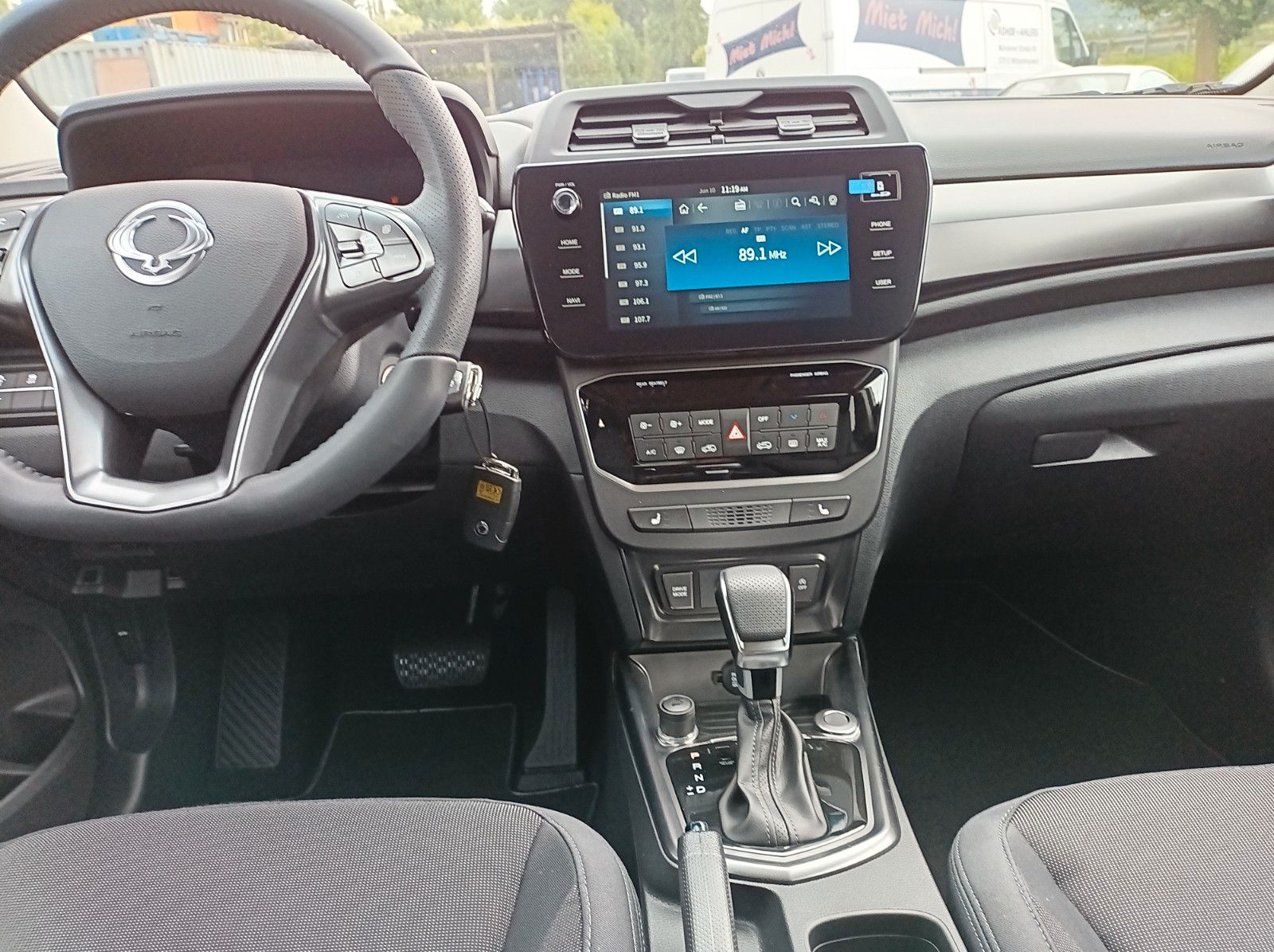 Fahrzeugabbildung KGM TIVOLI 1.5 NOMAD+AUTOMATIK+LM FELGEN+ANDROID++++