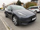 Tesla Model Y Long Range Dual AWD - Tesla Model Y: Automatik