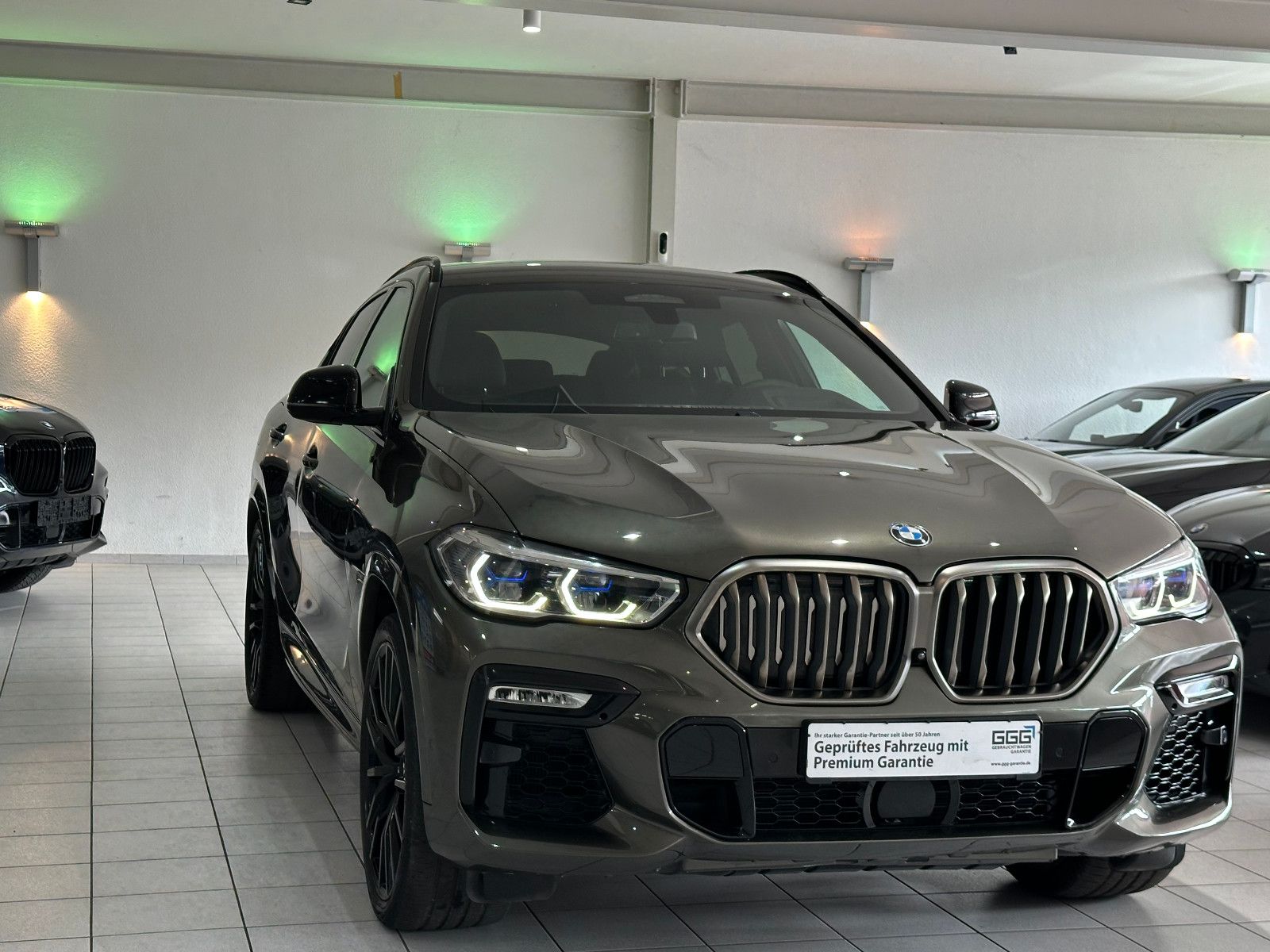 BMW BMW X6 M50 d *Navi*ACC*Panno*AHK*Laser*Harman