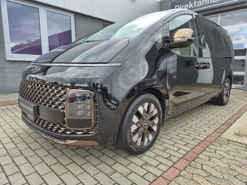 2022 Hyundai STARIA