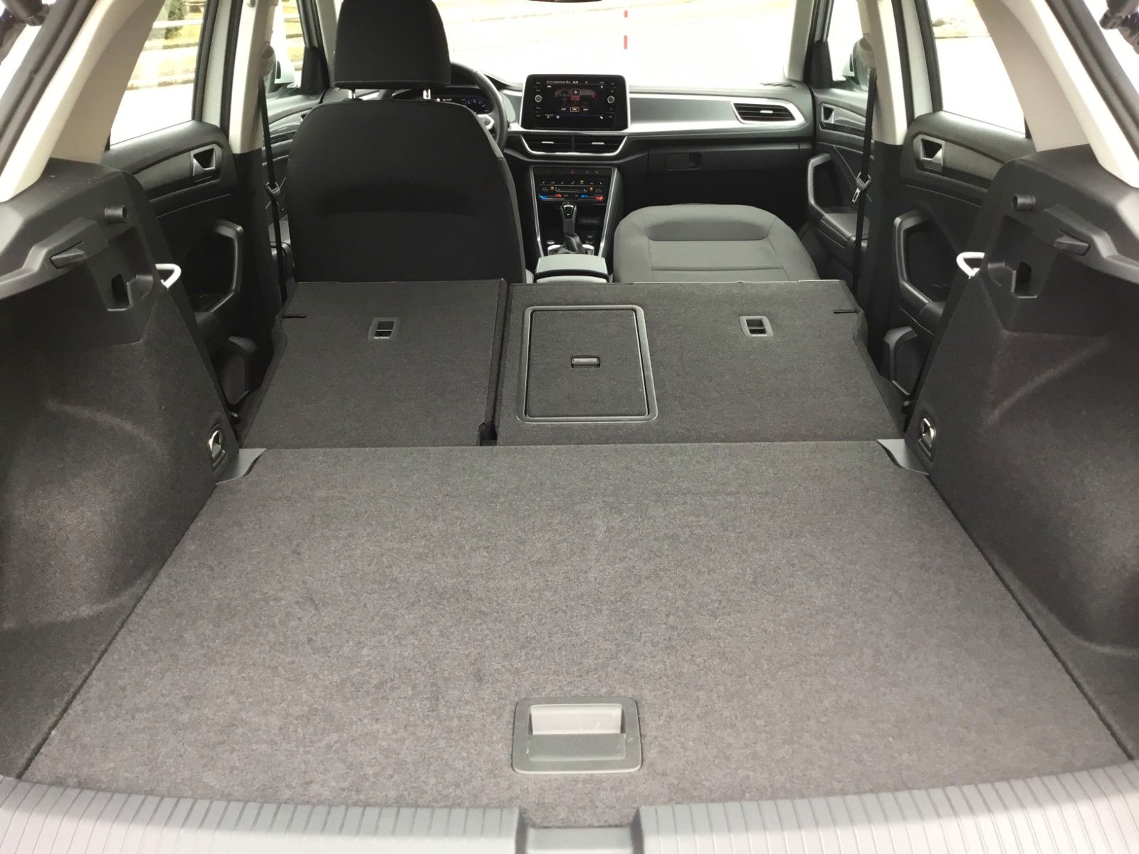 Fahrzeugabbildung Volkswagen T-Roc 2.0 TDI DSG Style+LED+AHK+ACC+Kamera