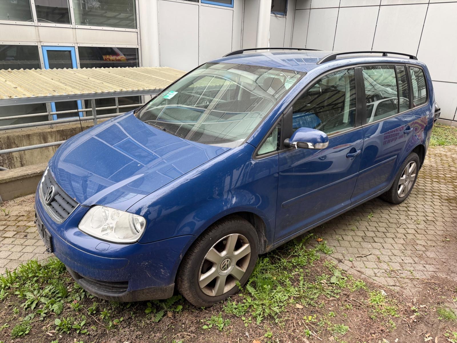 Volkswagen Touran 1.6 Trendline*KLIMAAUTO*7-Sitze*ALU*