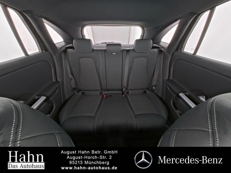 Fahrzeugabbildung Mercedes-Benz GLA 200 PROGRESSIVE/NIGHT/LED/AHK/KAMERA/WINTER/