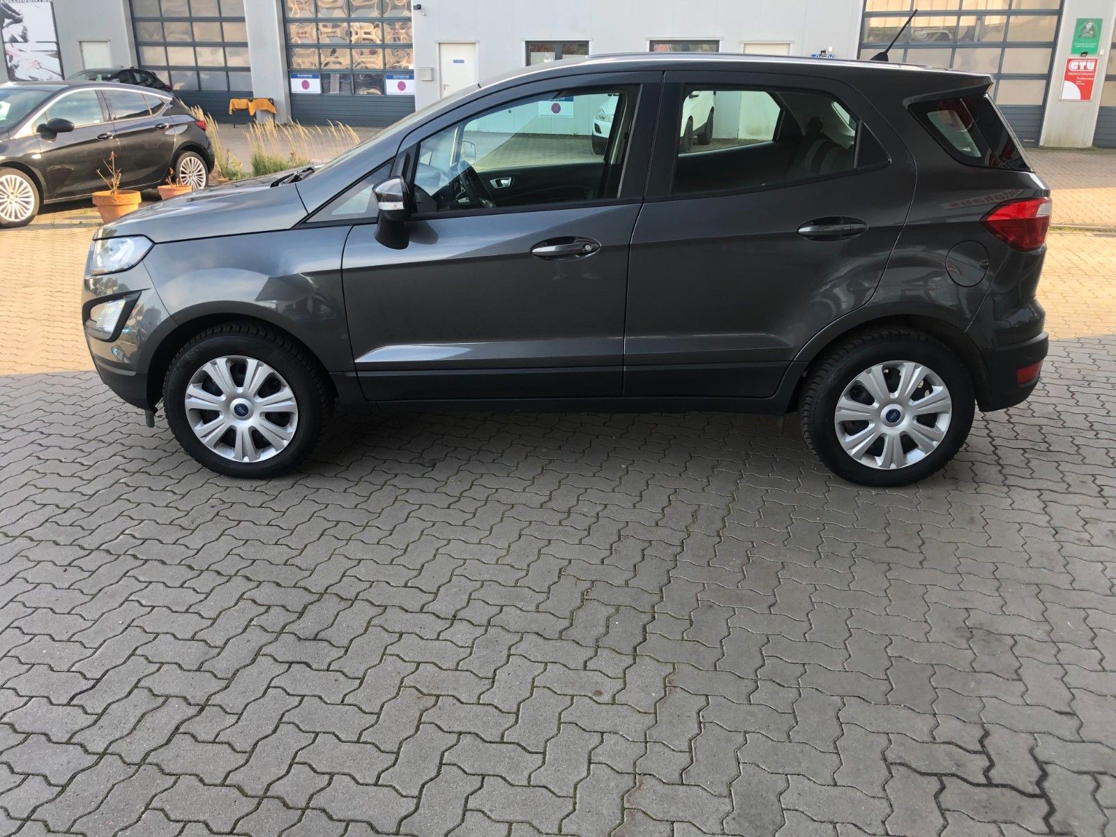 Fahrzeugabbildung Ford EcoSport Cool & Connect