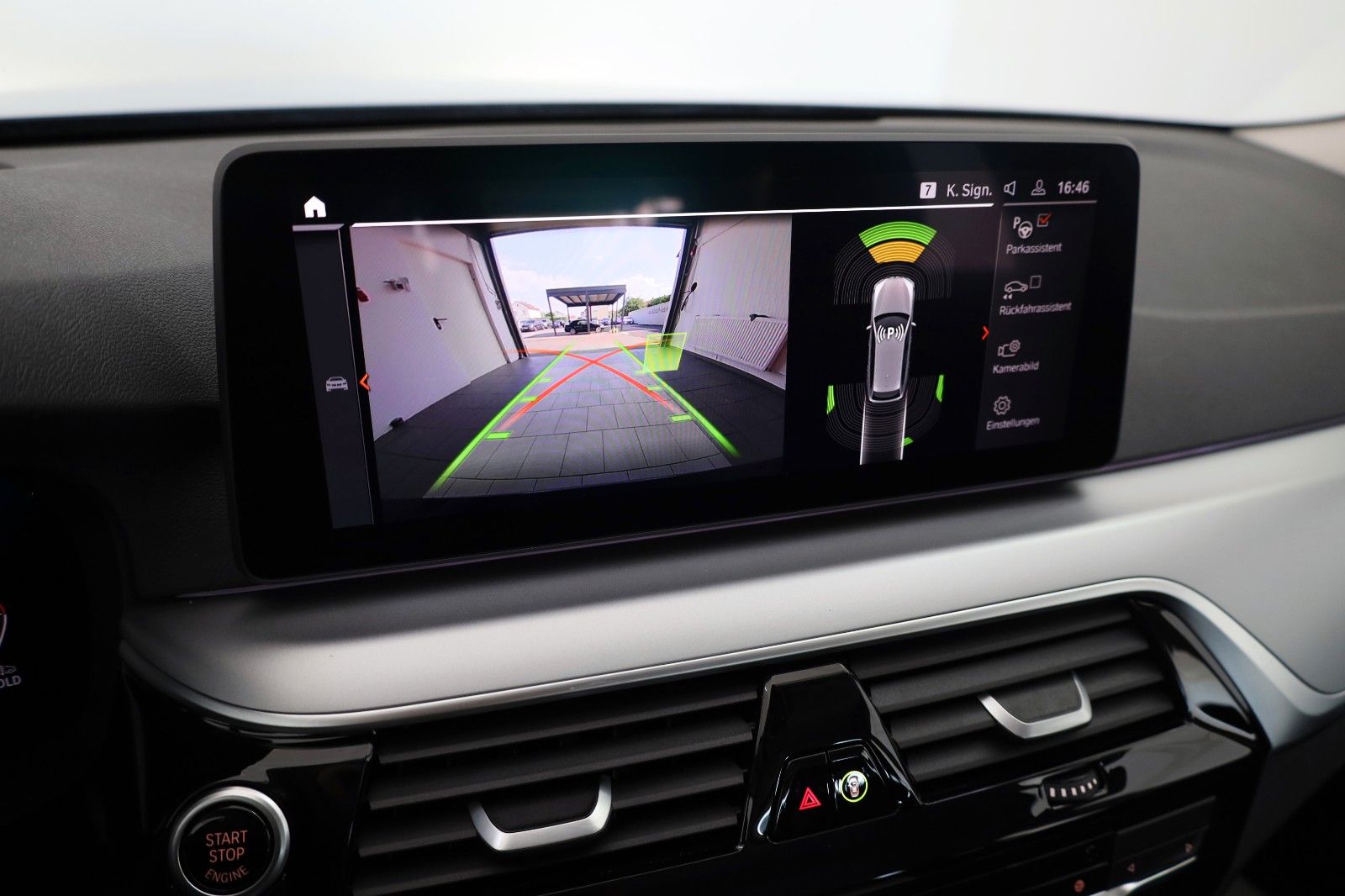 Fahrzeugabbildung BMW 530 d xDrive, Leder,Navi,LED,SH,HUD,Kamera