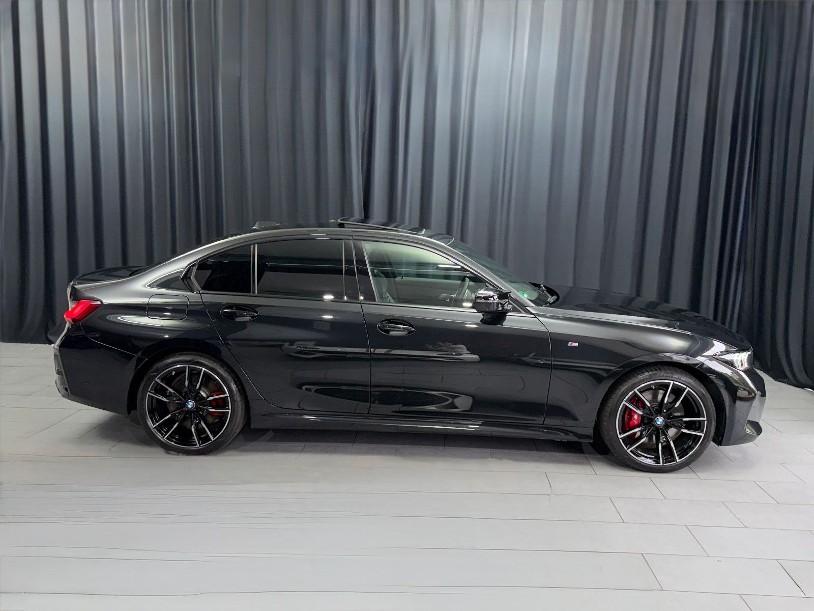 Fahrzeugabbildung BMW M340i Limousine xDrive |M-SITZE|H/K|PANO