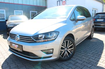 Volkswagen Golf - 1