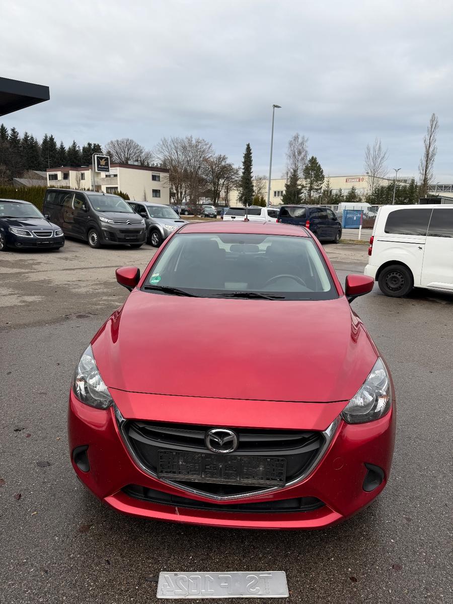 Mazda 2 Lim. Center-Line