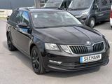 Skoda Octavia Combi 2.0 TDI DSG Clever*Navi*SH*Tempo - Skoda Octavia: Combi Dsg