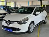 Renault Clio IV Dynamique*NAVI*KLIMA*2.HD*ALLWE.*BLUET*H - Renault Clio Gebrauchtwagen in Kiel