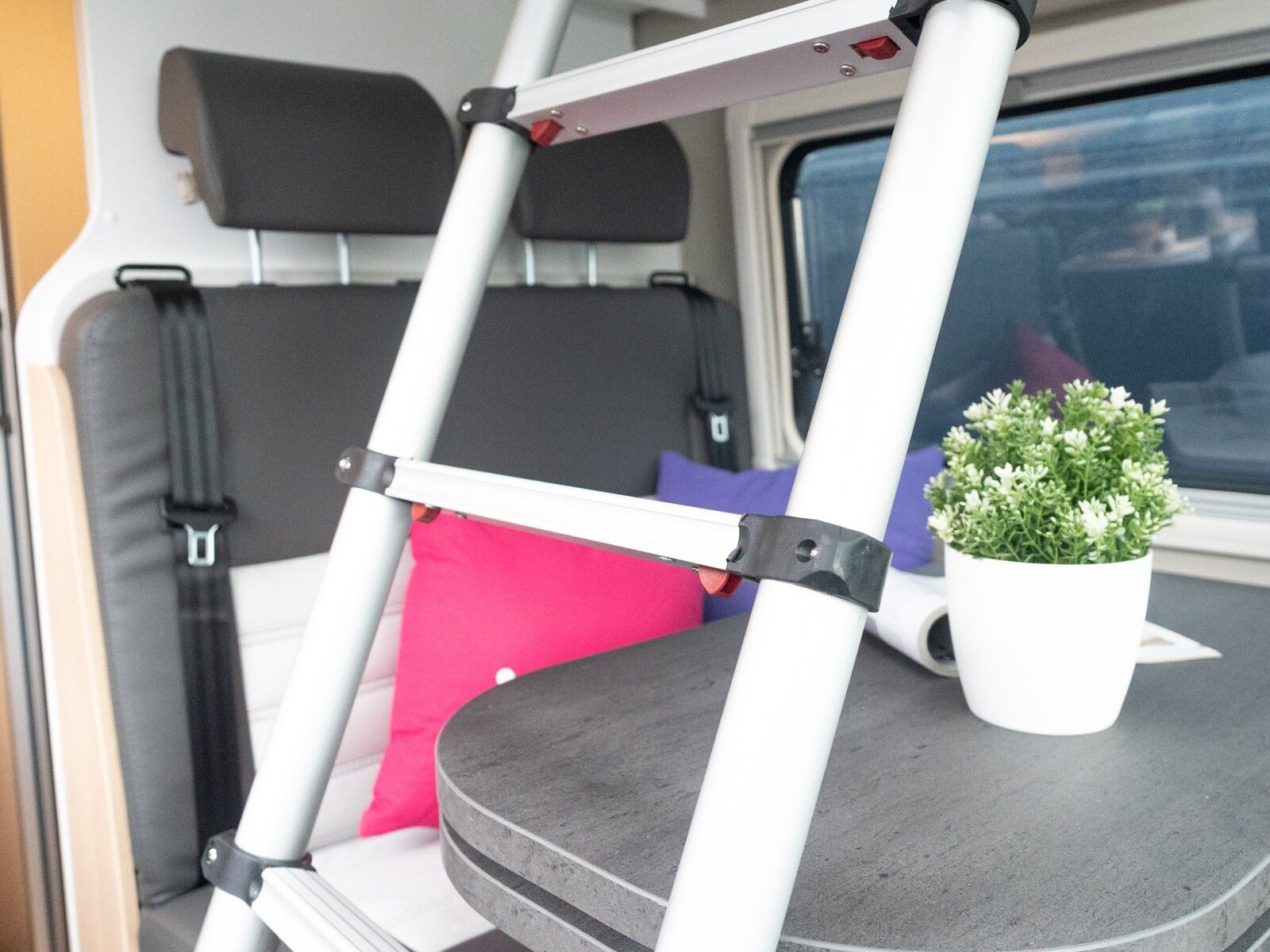 Fahrzeugabbildung Sunlight Cliff X 600 RT Schwenkbad*Dieselheizung*Faltverd