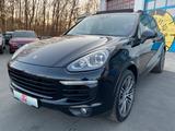 Porsche Cayenne Platinum Edition LED PANO Navi AHK Navi - Porsche Gebrauchtwagen in Gießen