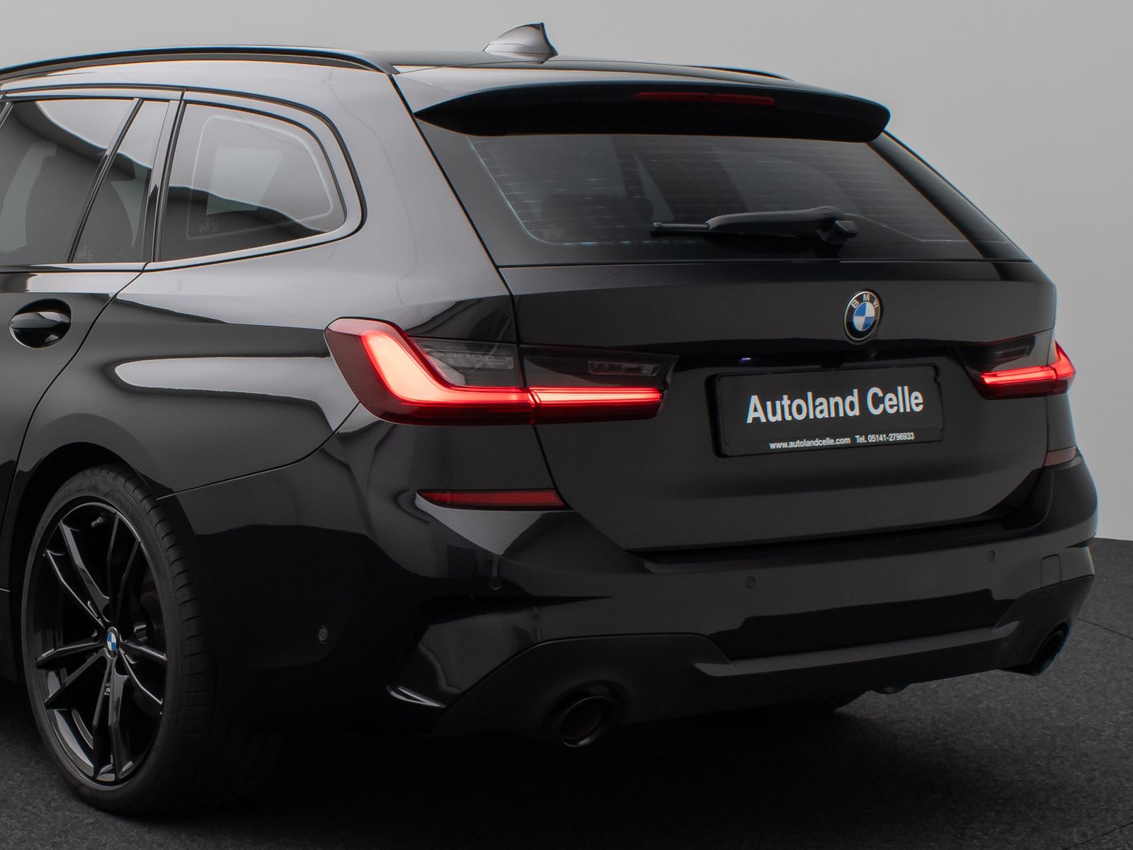 Fahrzeugabbildung BMW 320d  M Sport Panorama Kamera Laser DAB HiFi AHK