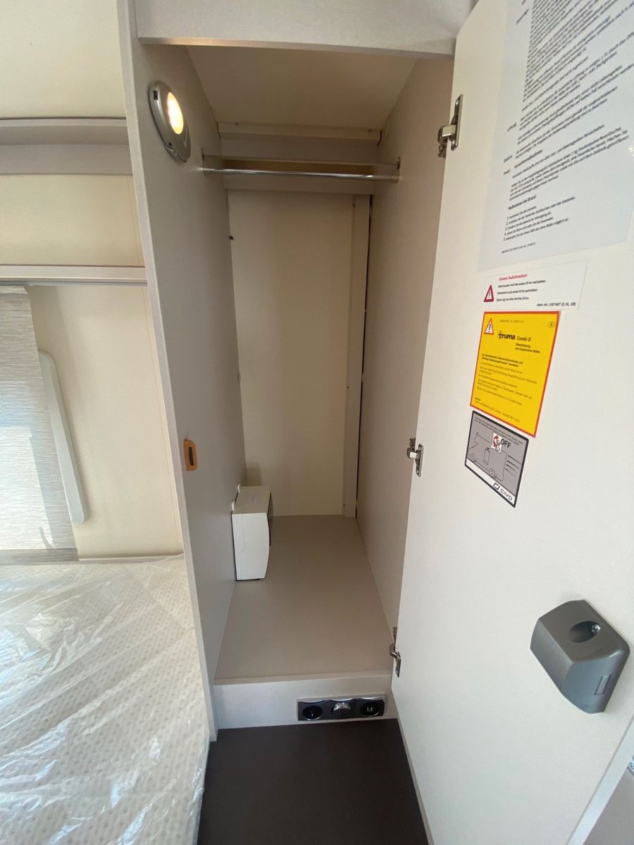 Fahrzeugabbildung Bürstner Lineo T 569 *165PS*Automatik*RFK*Markise*Radträg