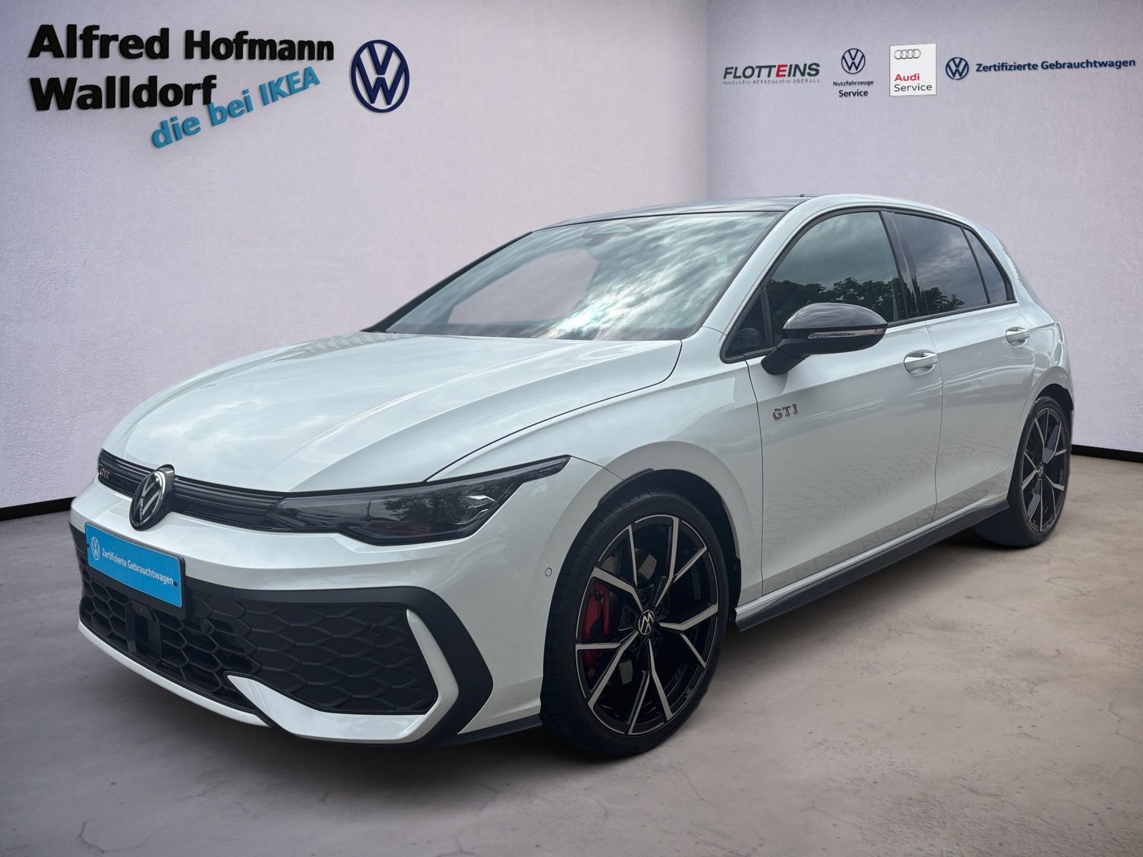 Volkswagen Golf VIII 2.0 TSI GTI DSG AHK NAVI LEDER ACC foto 2