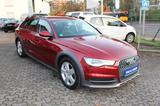Audi A6 Allroad quattro 3.0 TDI - Audi A6 mit Diesel-Antrieb: Rot, Alcantara