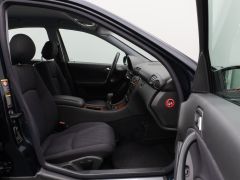 Foto Nummer 22: MERCEDES-BENZ C 180